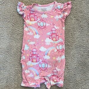 Posh peanut 12-18 months onesie, great condition!